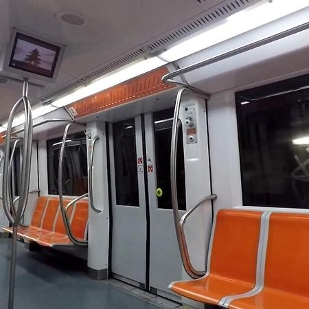 Raffinato Appartamento Metro A Roma Exterior foto